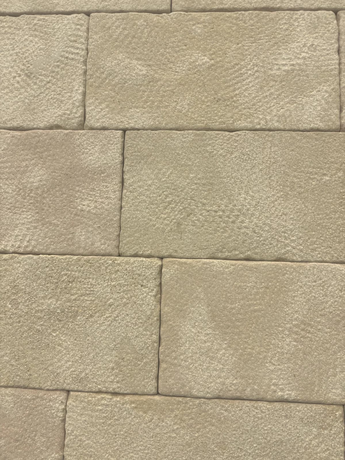 Atlas Beige Rustique Vieilli — Atlas Beige with Rustique Vieilli finish, Moroccan natural stone texture