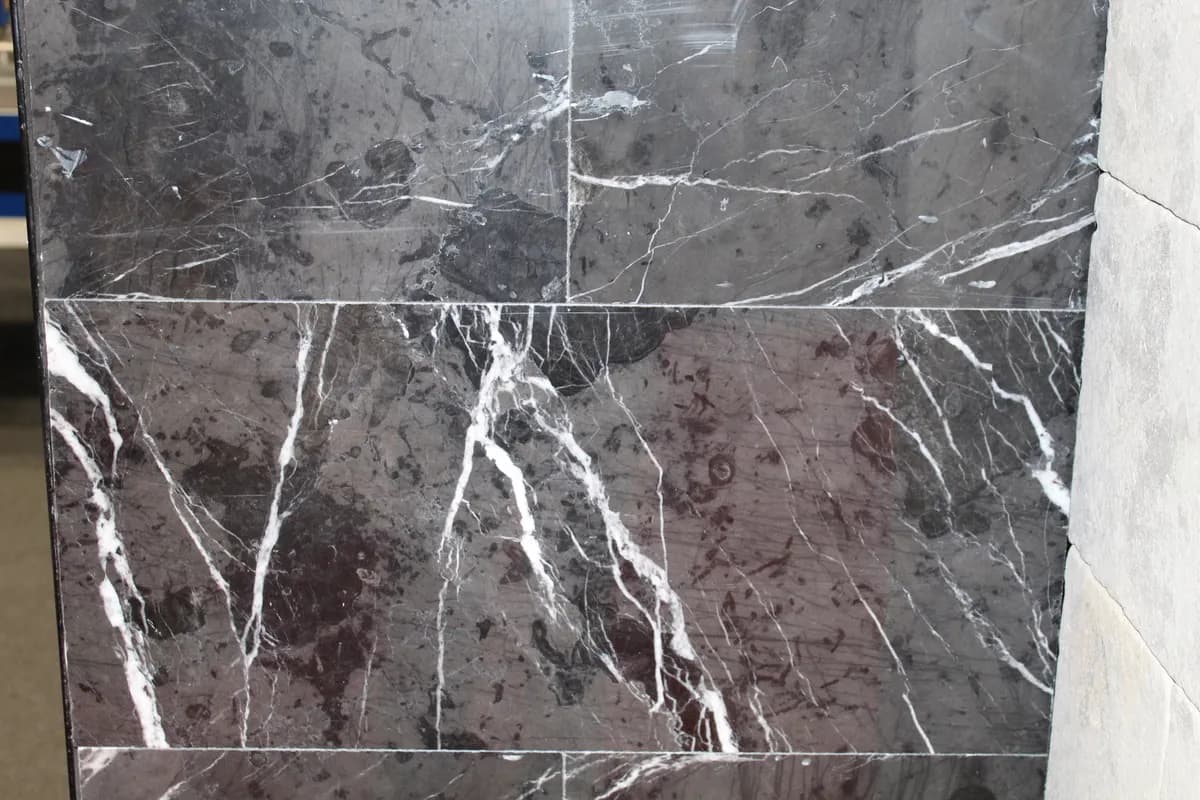 Montain Noir Miroir — Montain Noir with Miroir finish, Moroccan natural stone texture