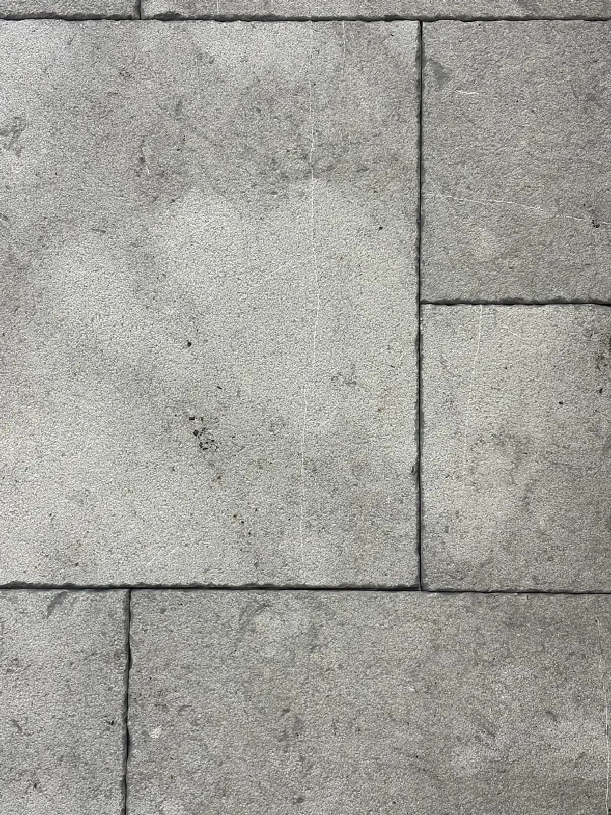 Montravel Château — Montravel with Château finish, Moroccan natural stone texture