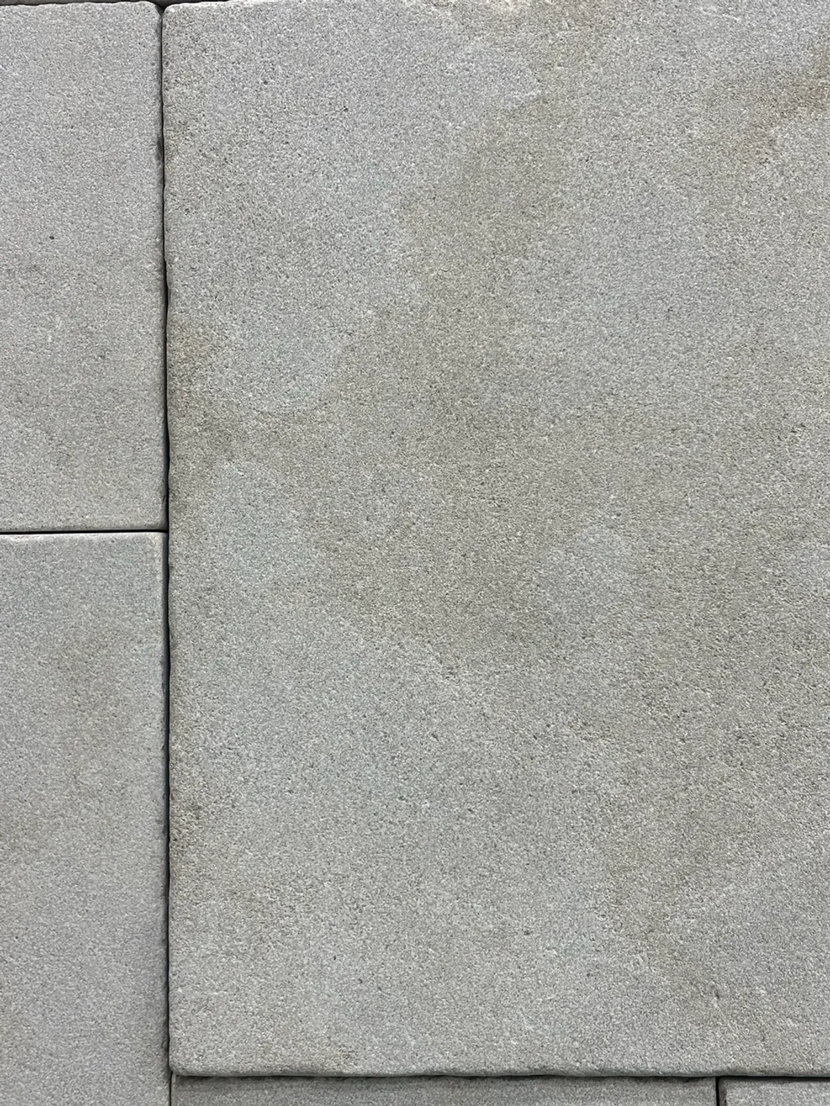 Atlas Greige Castle Aged